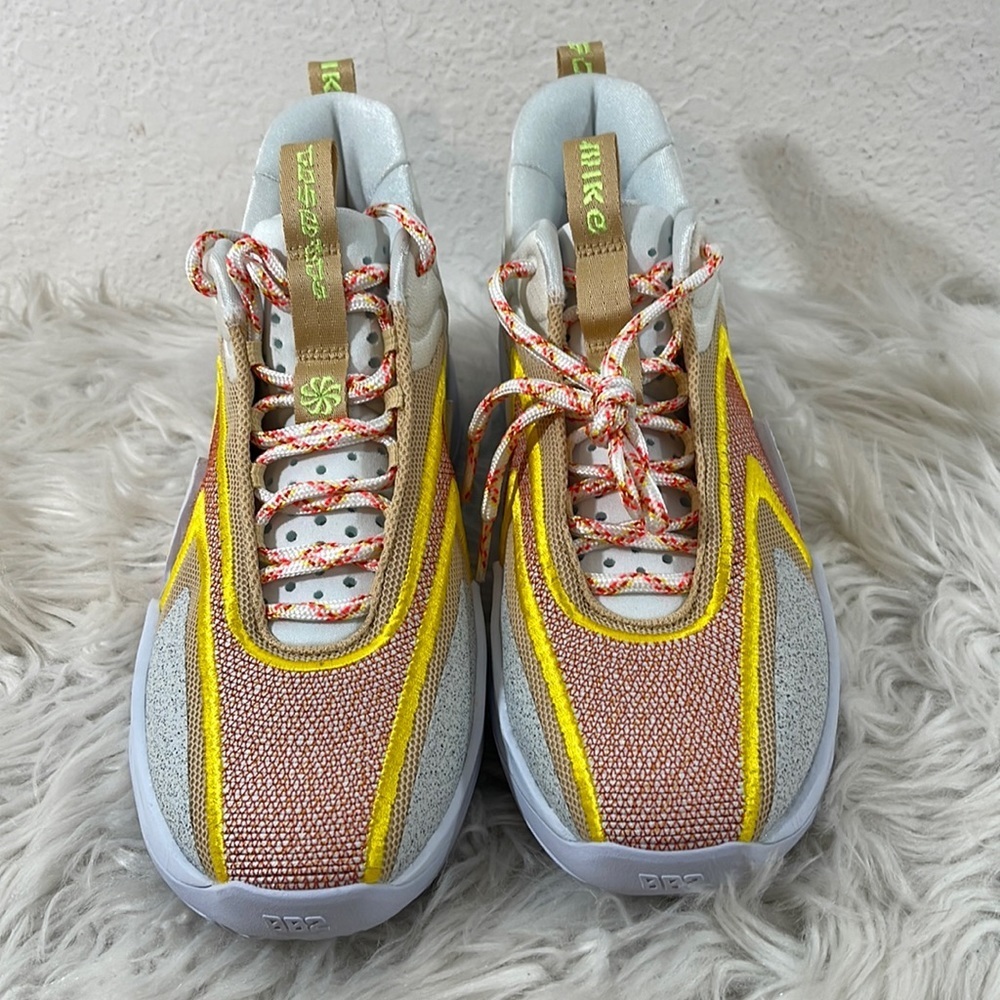NIKE COSMIC UNITY 2 'BETTER US - OFF WHITE' SIZE 8.5 NEW - Picture 2 of 14
